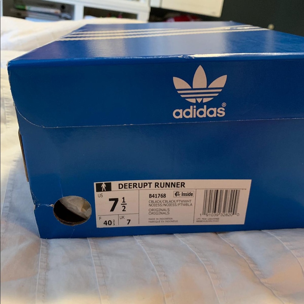 Deerupt Adidas Brand New Never Used